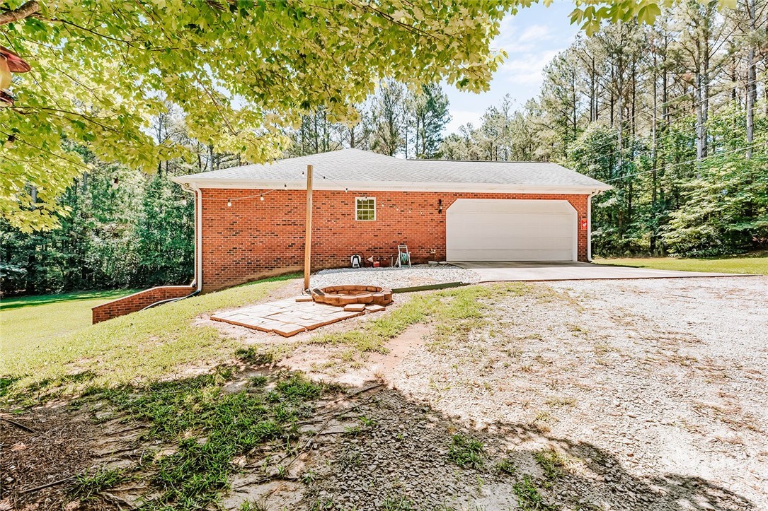 252 Sandy Cross Road Lexington, GA 30648 - Photo 2 of 51