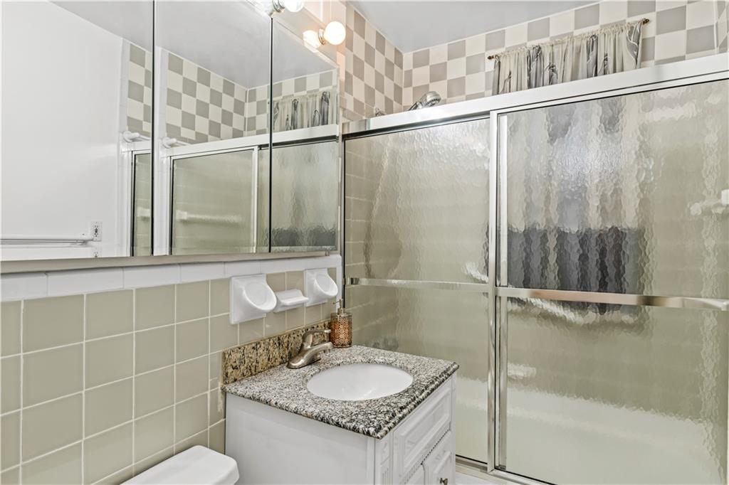 2465 Haring Street, Unit 4F Brooklyn, NY 11235 - Photo 25 of 28