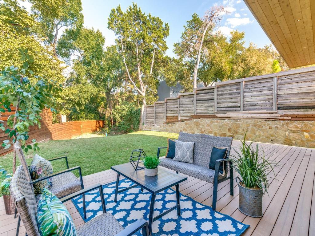1622 Sylvan Avenue Dallas, TX 75208 - Photo 18 of 24 Backyard Deck