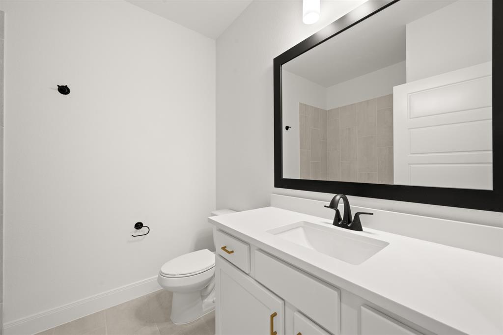 1023 Rylan Street Midlothian, TX 76065 - Photo 8 of 27 1023 Rylan- Bathroom-2