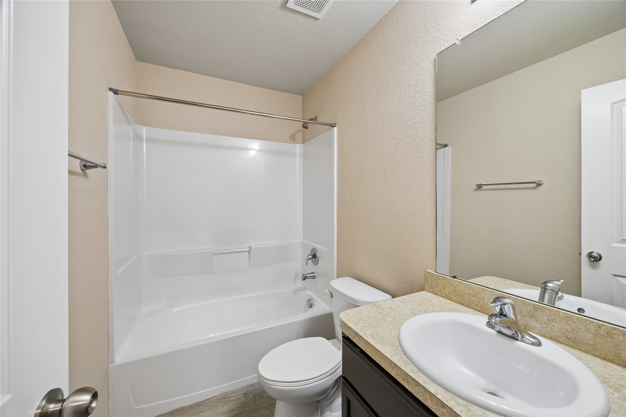 16522 Silla Ridge Court Houston, TX 77049 - Photo 9 of 16