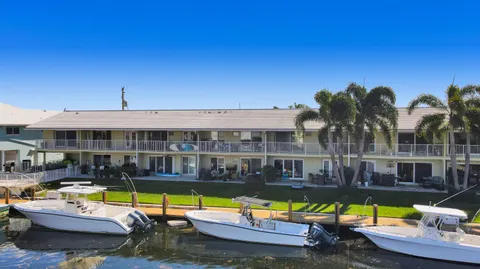 $259,900 | 2311 Northeast 36th Street, Unit 2F, Lighthouse Point, FL 33064