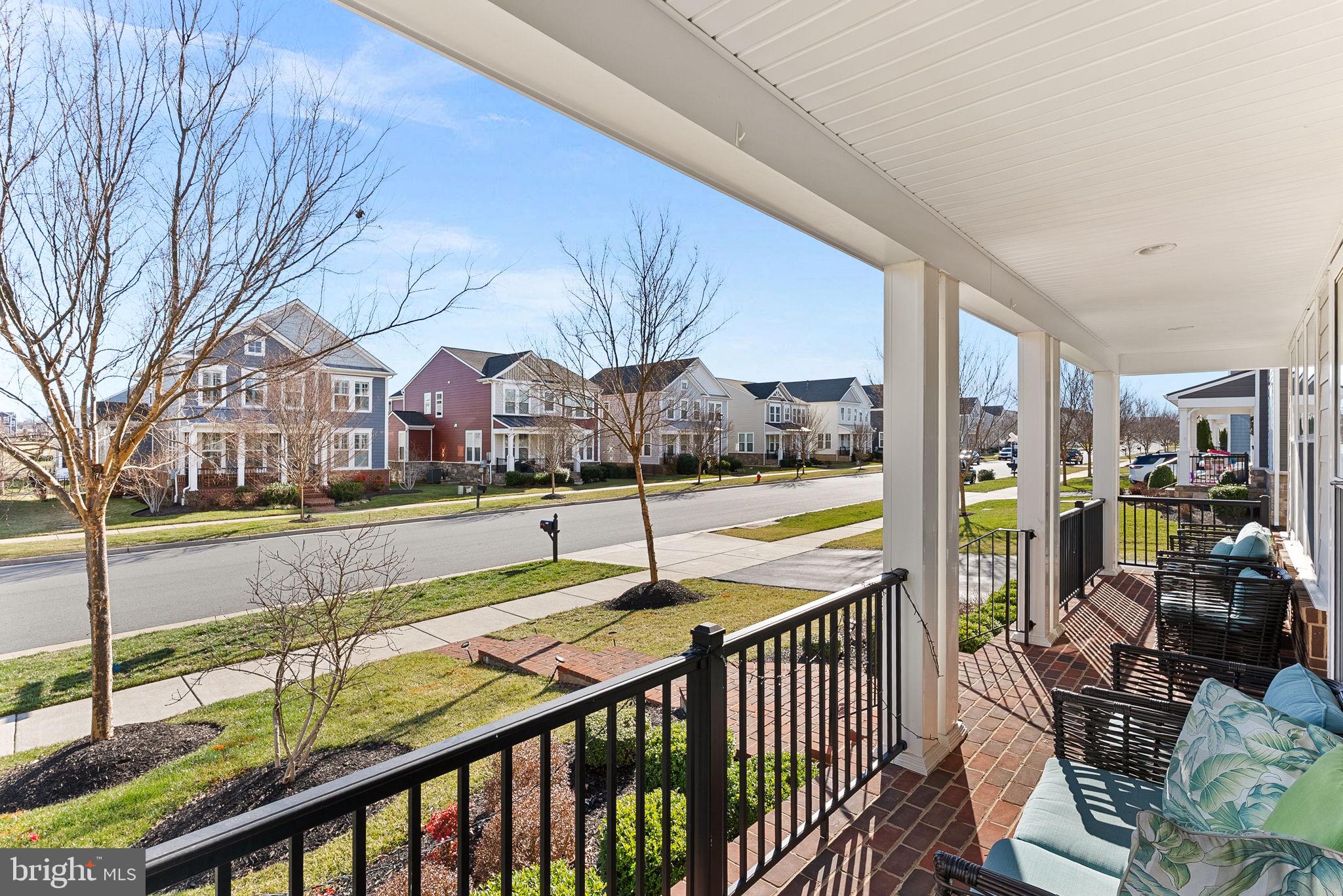 1010 Themis Street Southeast Leesburg, VA 20175 - Photo 5 of 64 Front porch