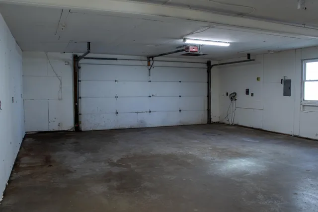 a view of a garage