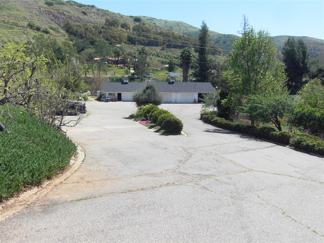 9109 Huntley Road Fallbrook, CA 92028 - Photo 21 of 22 Gallery Image 21