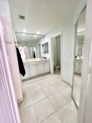 $7,000 | 19125 Skyridge Circle, Boca Raton, FL 33498