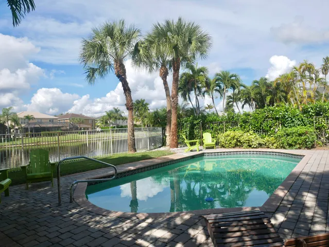 $7,000 | 19125 Skyridge Circle, Boca Raton, FL 33498