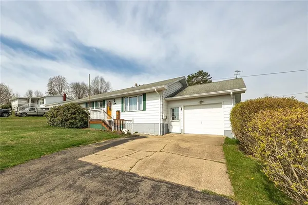 $144,900 | 287 Chestnut Street, St. Petersburg, PA 16049