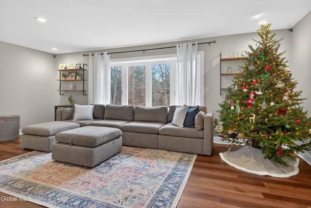 $434,900 | 23 Northcrest Drive, Clifton Park, NY 12065