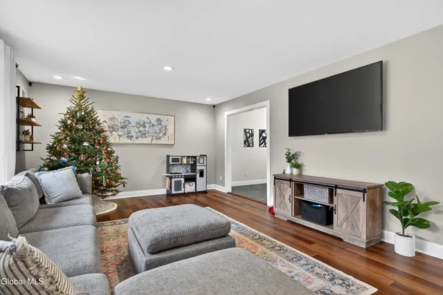 $434,900 | 23 Northcrest Drive, Clifton Park, NY 12065