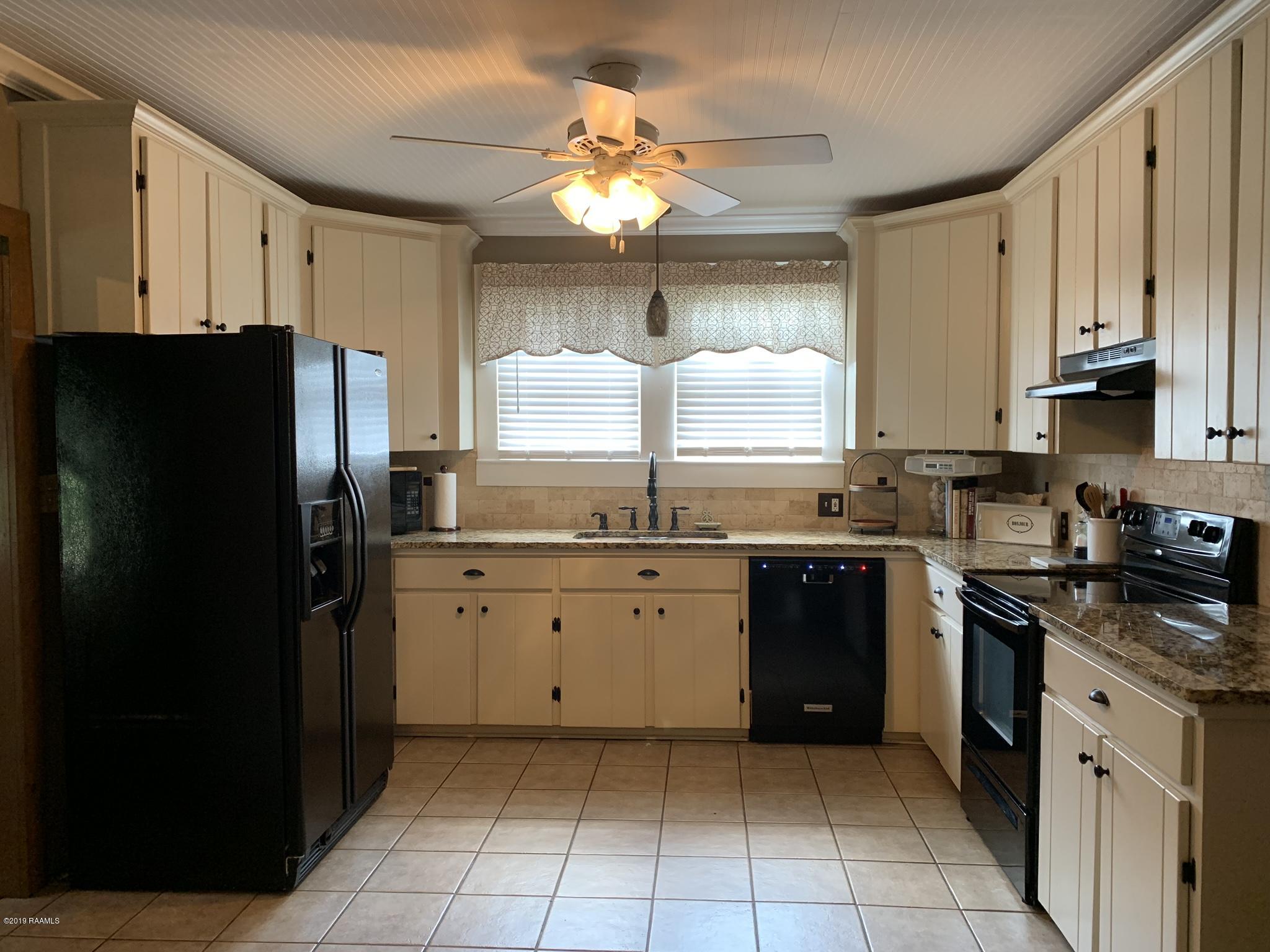 157 Lloyd Road Lafayette, LA 70506 - Photo 11 of 38 Gallery Image 11