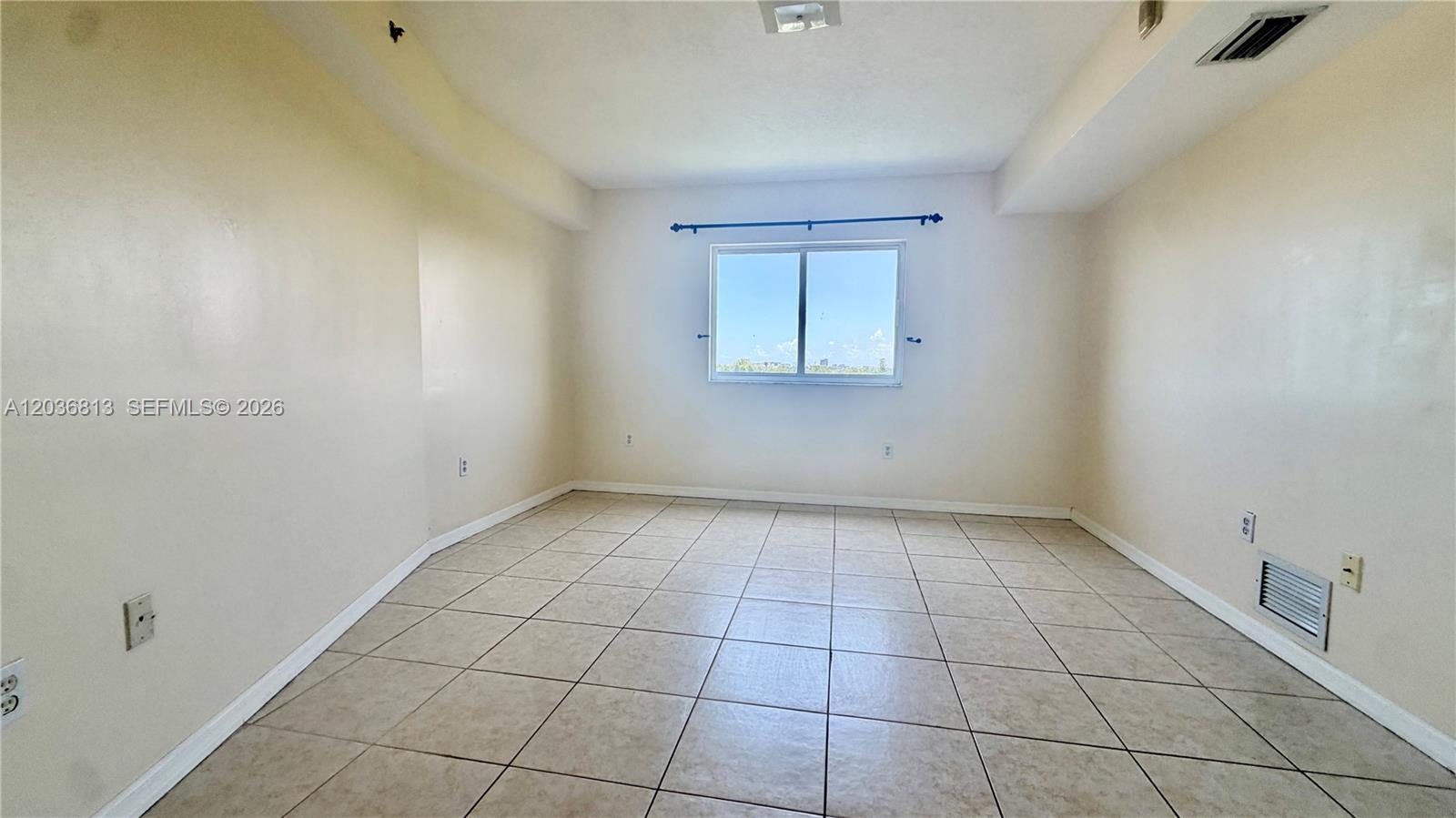 2415 Northwest 16th St Road, Unit 6031 Miami, FL 33125 - Photo 18 of 27