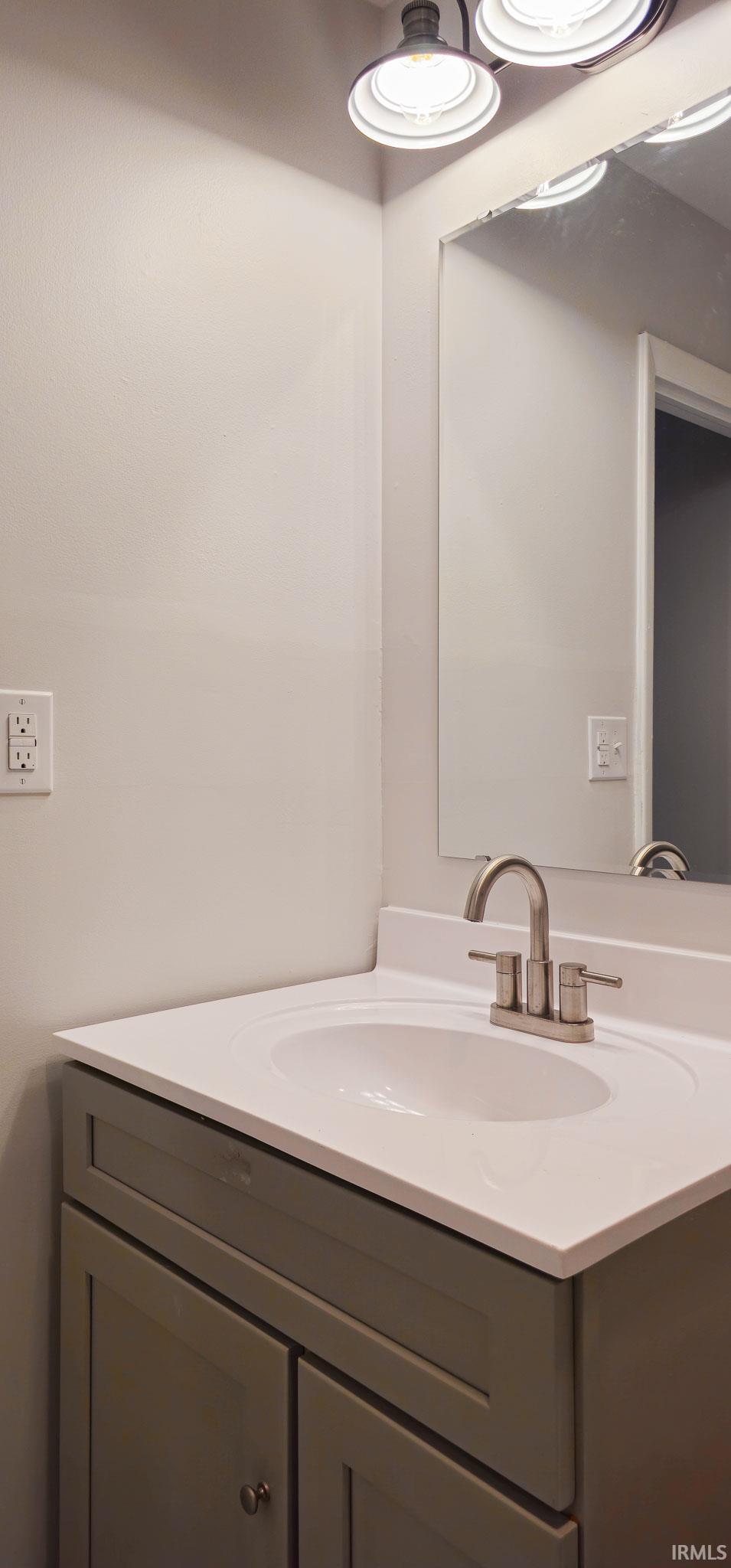 5500 Walsh Road Evansville, IN 47711 - Photo 14 of 33 Gallery Image 14