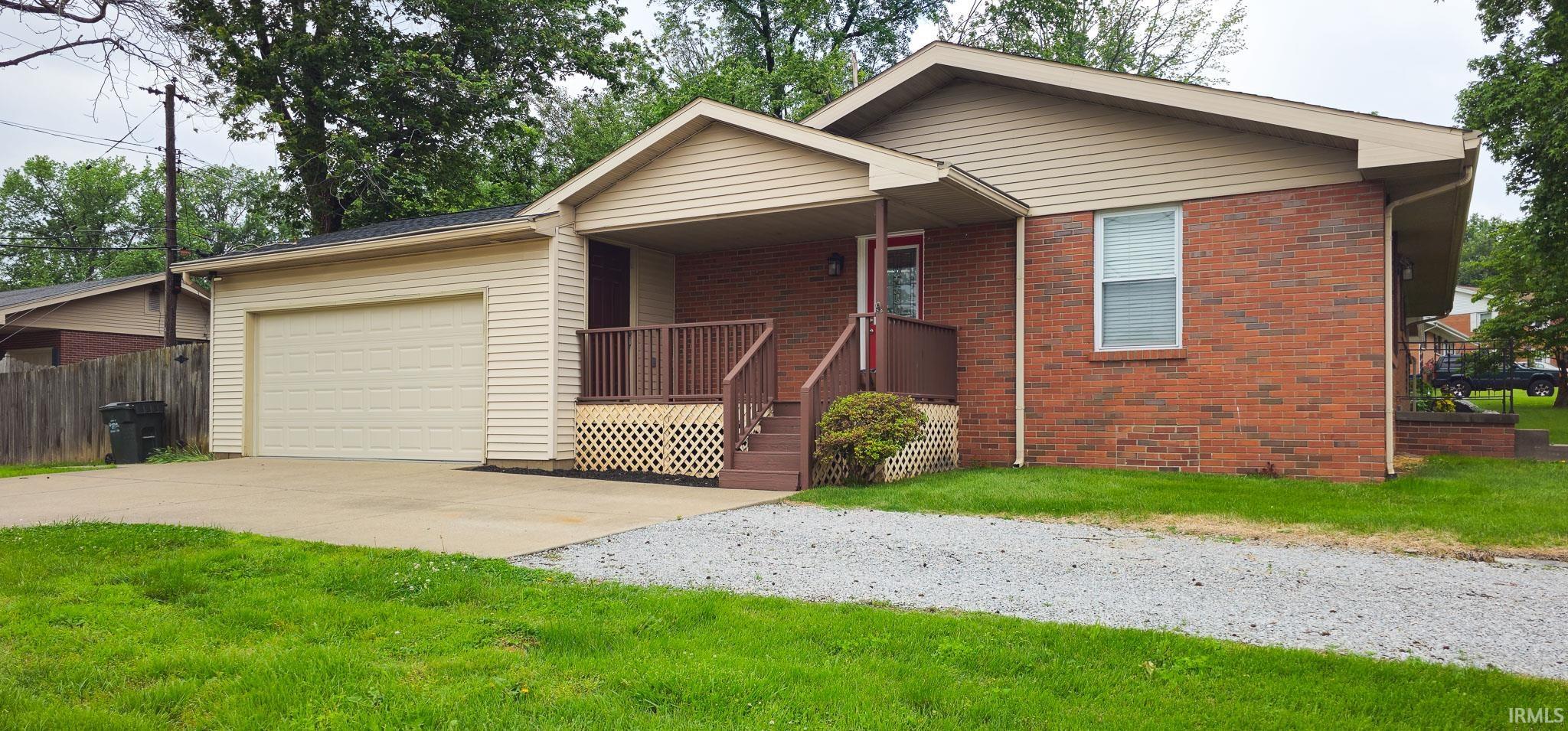 5500 Walsh Road Evansville, IN 47711 - Photo 2 of 33 Gallery Image 2