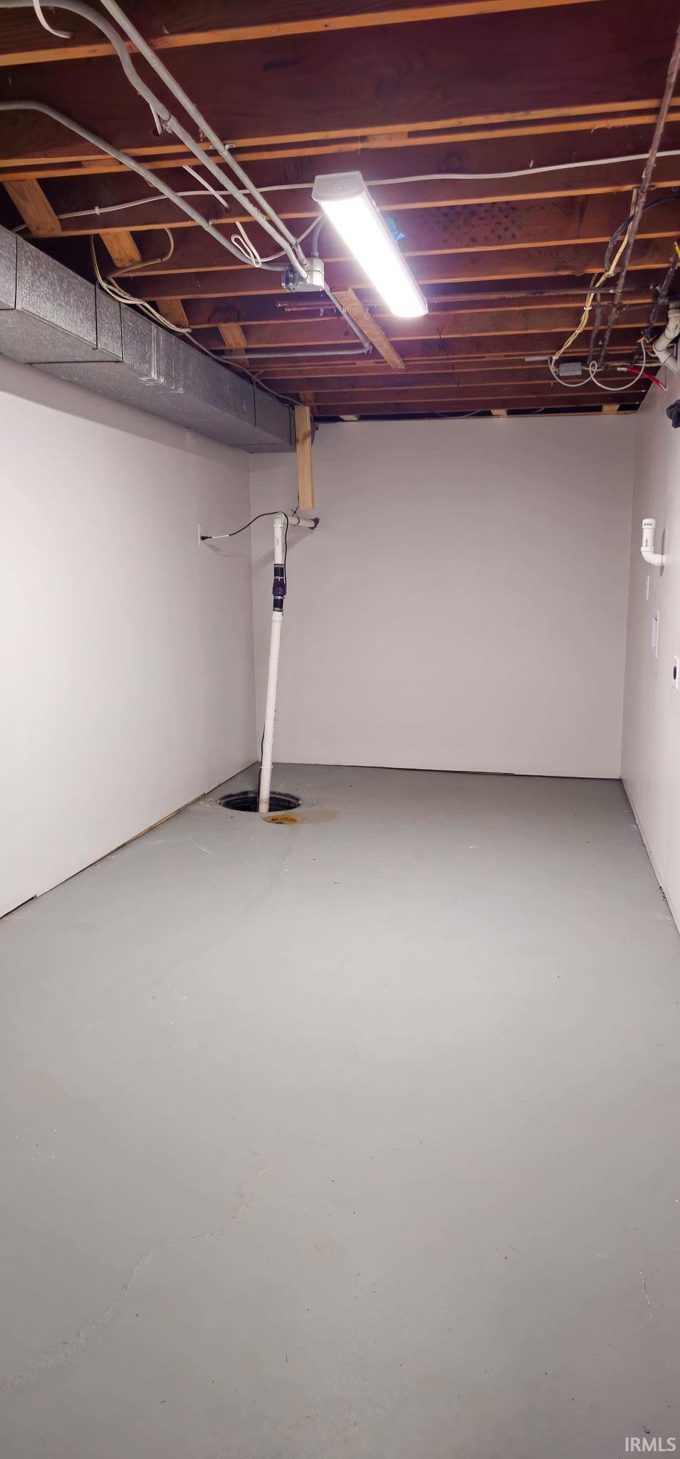 5500 Walsh Road Evansville, IN 47711 - Photo 21 of 33 Gallery Image 21