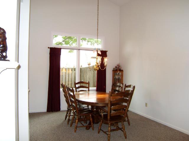 7607 Meadow Ridge Drive Fishers, IN 46038 - Photo 7 of 11 Gallery Image 7