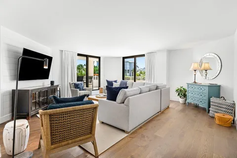 $895,000 | 176 Helios Drive, Unit 104, Jupiter, FL 33477