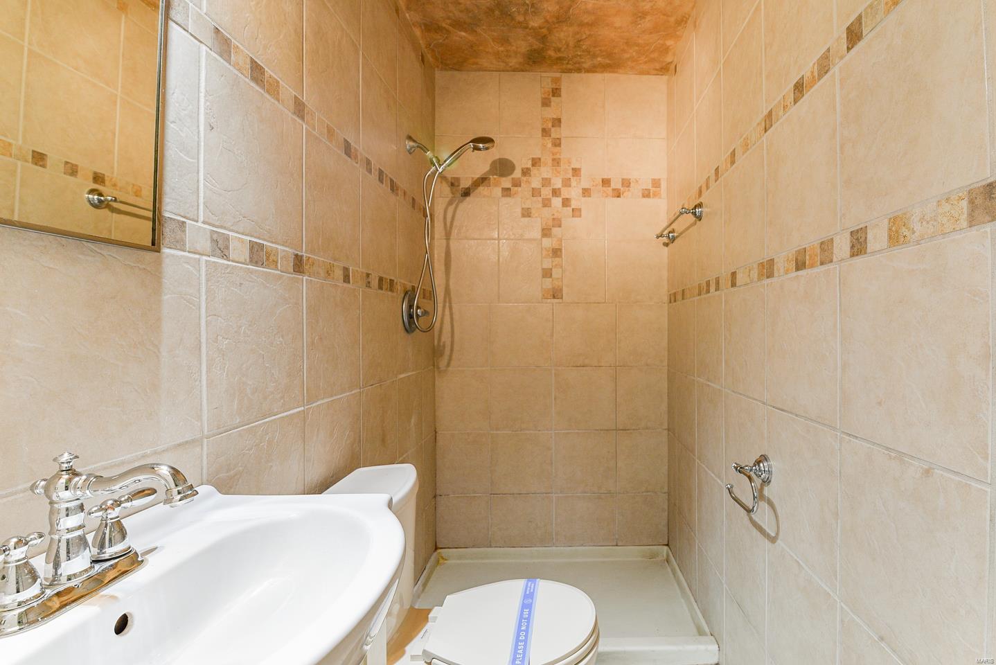 2146 Rountree Drive St. Louis, MO 63136 - Photo 19 of 24