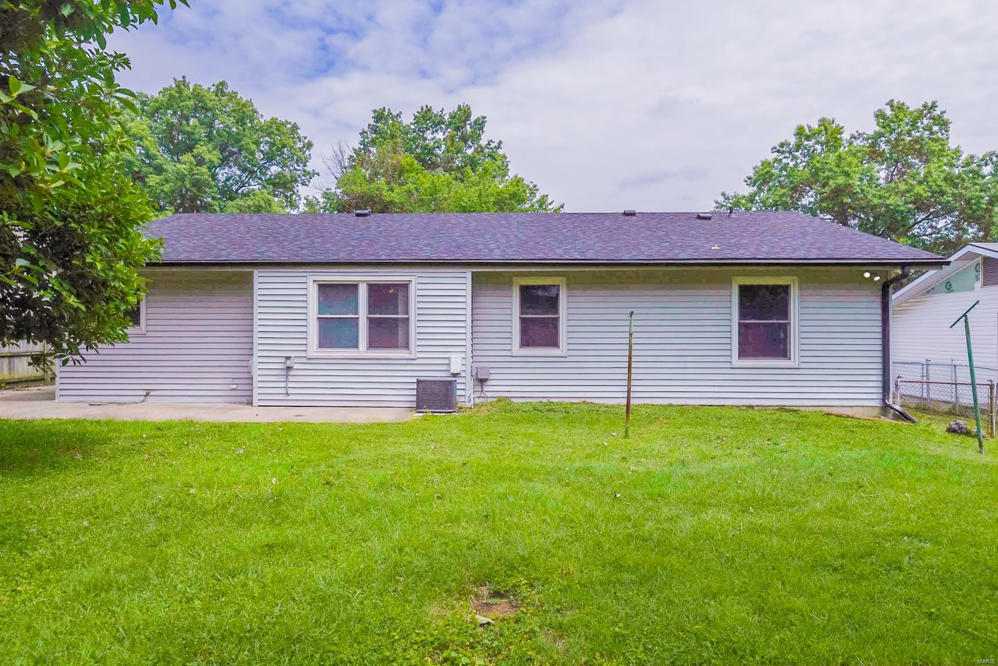 2146 Rountree Drive St. Louis, MO 63136 - Photo 7 of 24