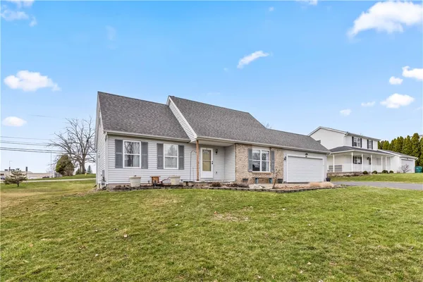 $199,900 | 87 Chiswick Drive, Riga, NY 14428