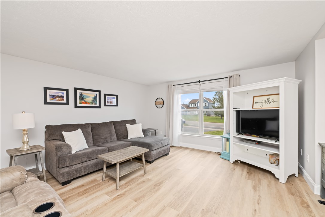 87 Chiswick Drive Riga, NY 14428 - Photo 3 of 22