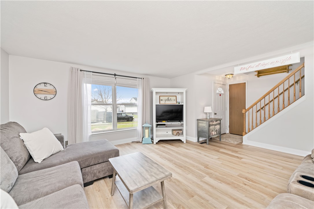 87 Chiswick Drive Riga, NY 14428 - Photo 4 of 22