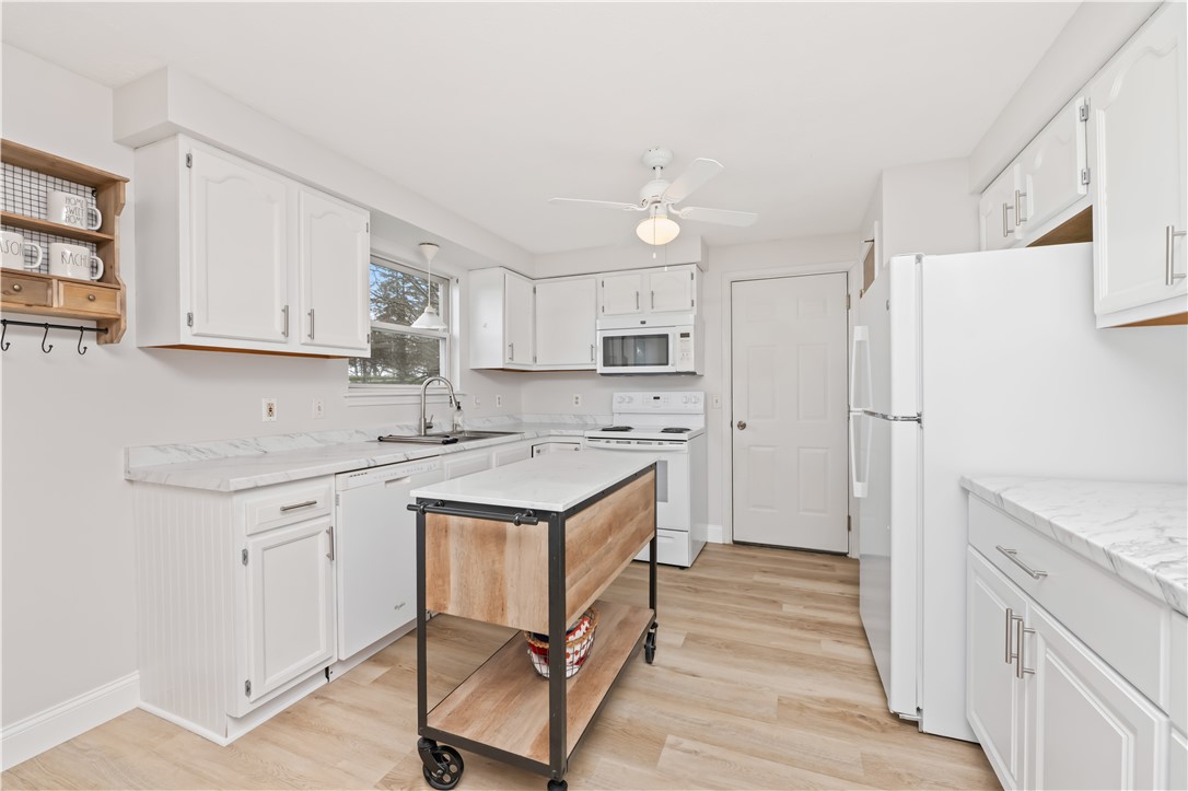 87 Chiswick Drive Riga, NY 14428 - Photo 5 of 22