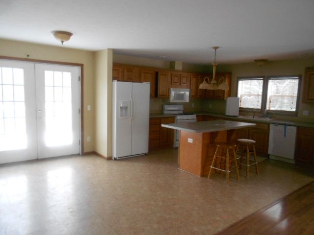 8272 West Braden Road Perry, MI 48872 - Photo 11 of 12 31091816-10.JPG