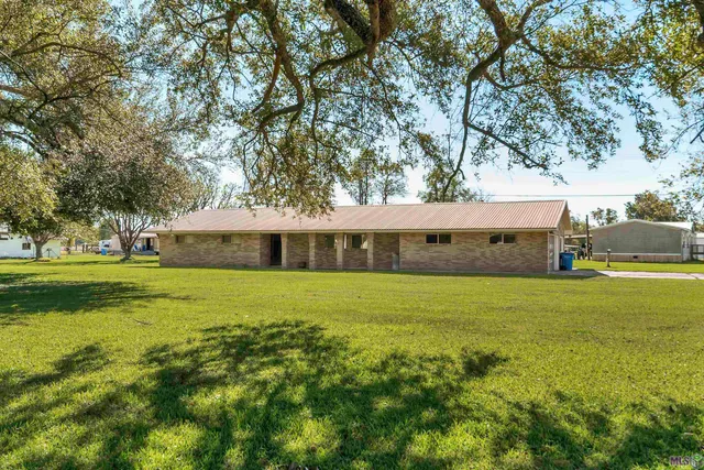 $214,900 | 4454 Oak Drive, Fordoche, LA 70732