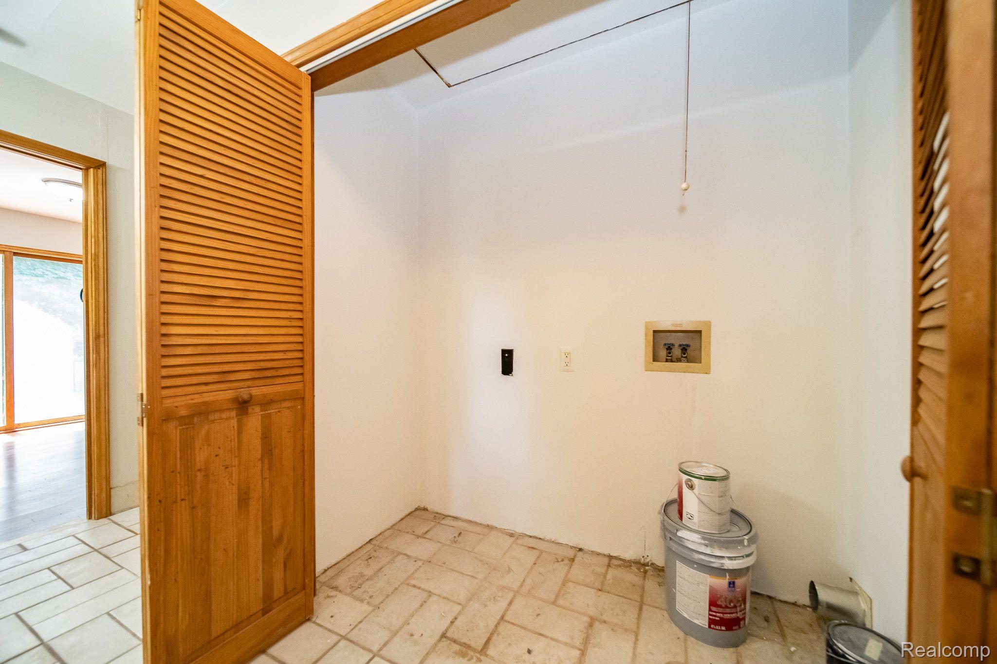 20954 Greenview Road Southfield, MI 48075 - Photo 32 of 55 Gallery Image 32