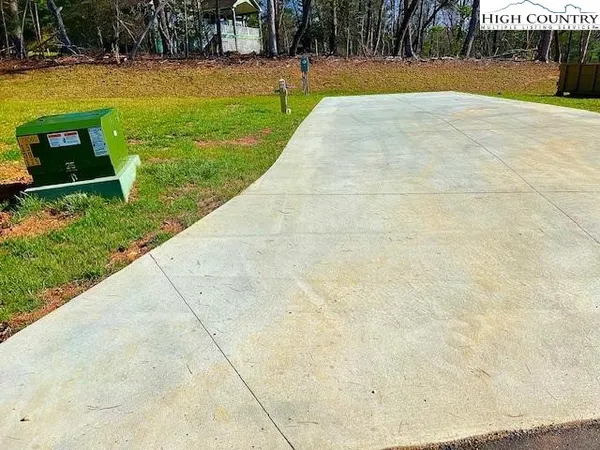 $154,500 | 97 Gleneagles North, Thurmond, NC 28683