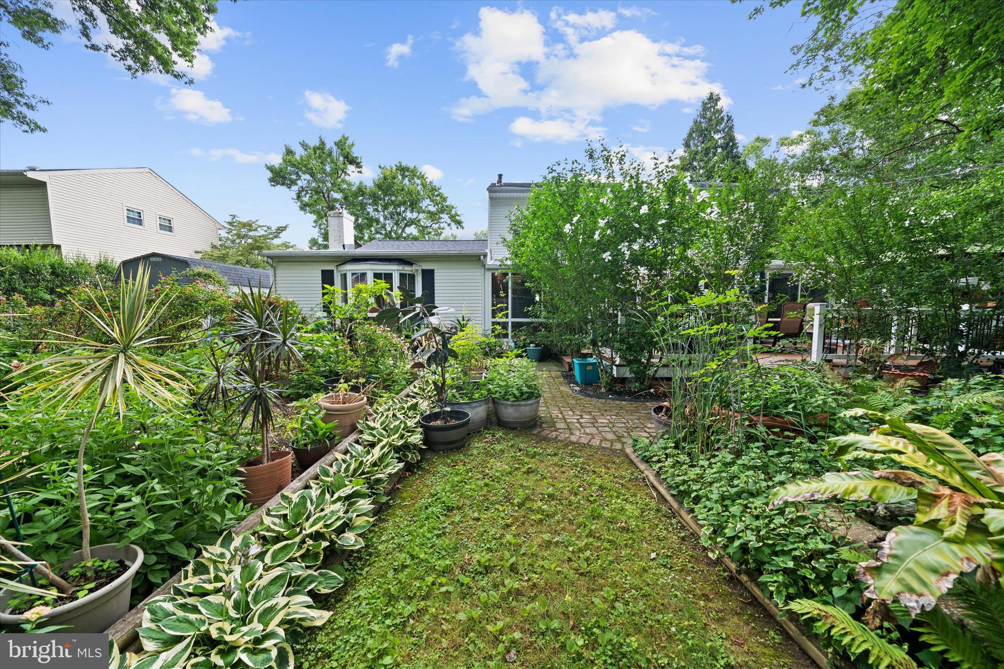 2406 Raven Road Wilmington, DE 19810 - Photo 50 of 66 Lovely landscaping