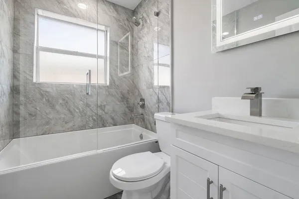 $995,000 | 708-710 Northeast 23rd Avenue, Pompano Beach, FL 33062
