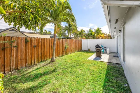 $1,100,000 | 708-710 Northeast 23rd Avenue, Pompano Beach, FL 33062