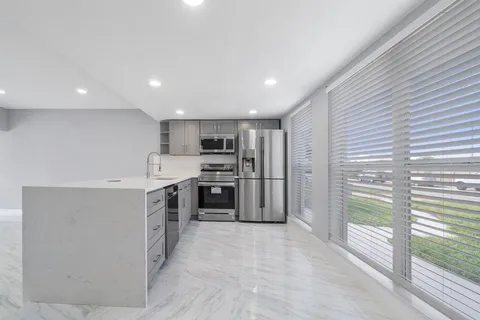 $1,100,000 | 708-710 Northeast 23rd Avenue, Pompano Beach, FL 33062