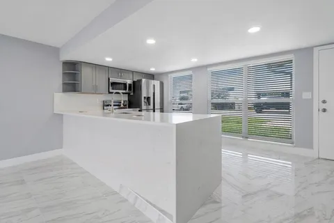 $1,100,000 | 708-710 Northeast 23rd Avenue, Pompano Beach, FL 33062