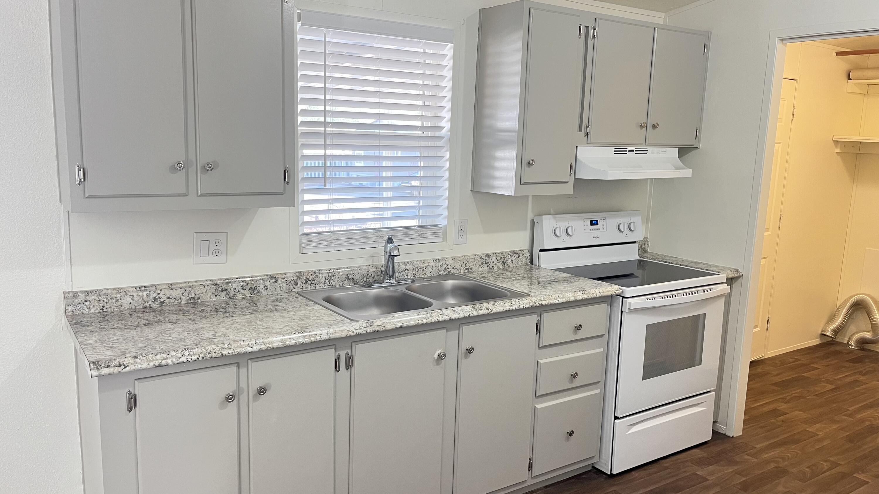 8401 Old Stage Road, Unit 27 Central Point, OR 97502 - Photo 21 of 41 IMG_1578 New