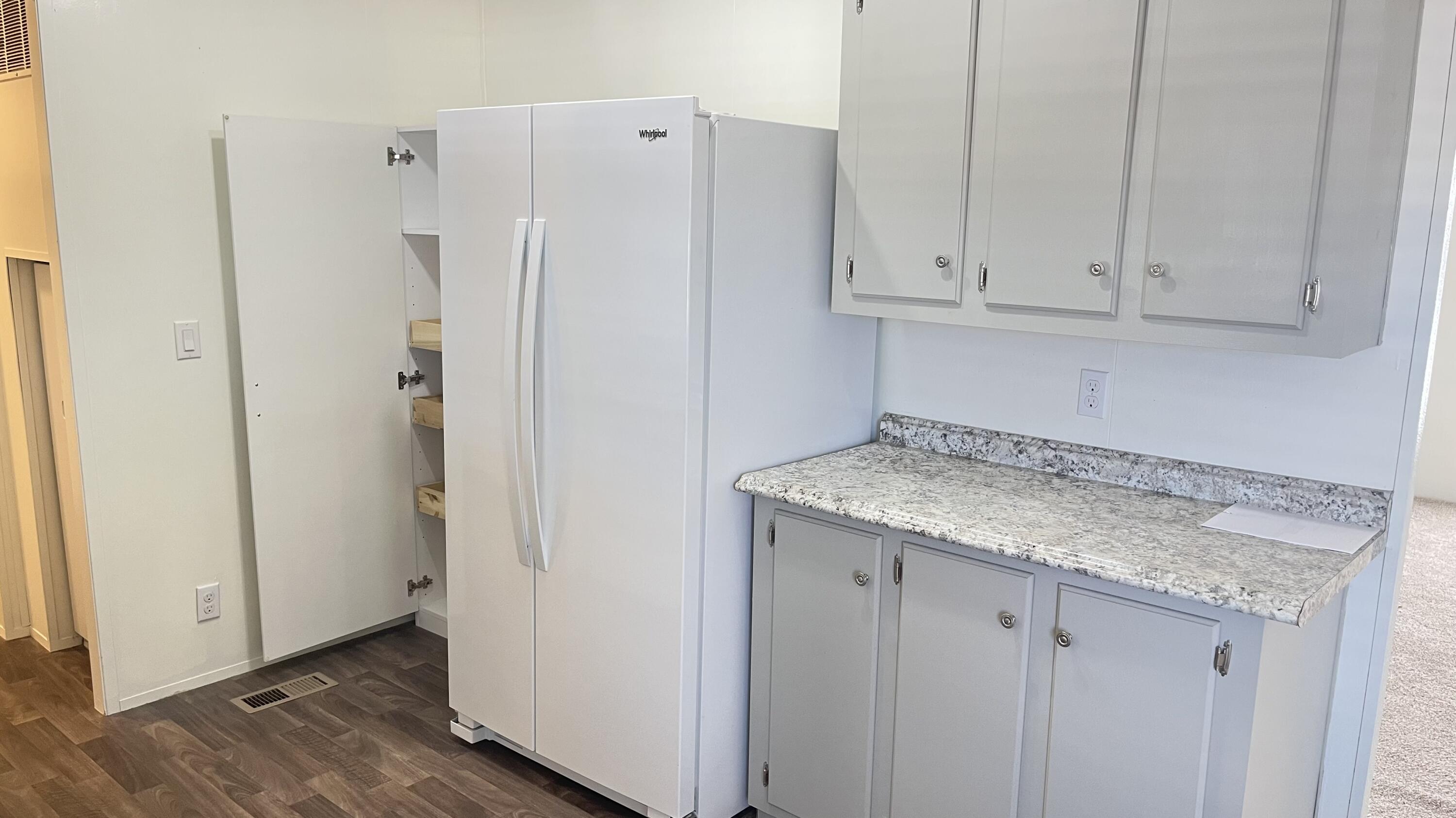 8401 Old Stage Road, Unit 27 Central Point, OR 97502 - Photo 22 of 41 IMG_1579 New