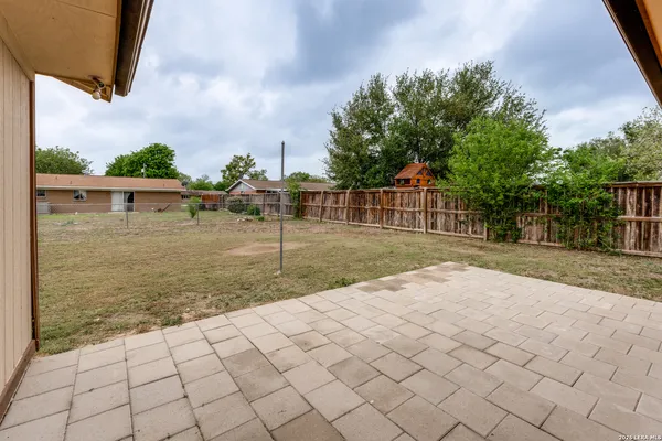 $1,500 | 146 Trail Wood, New Braunfels, TX 78130