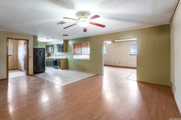 $1,500 | 146 Trail Wood, New Braunfels, TX 78130