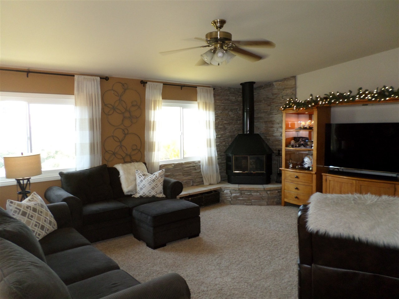 9459 Wharton Road Santee, CA 92071 - Photo 11 of 25