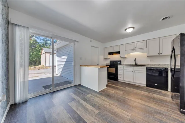 $1,800 | 1802 Edmund Avenue Northeast, Unit 1802, Roanoke, VA 24012