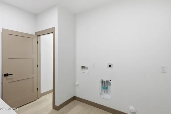 $2,300 | 2813 East Trumbull Road, Unit 1, Phoenix, AZ 85040