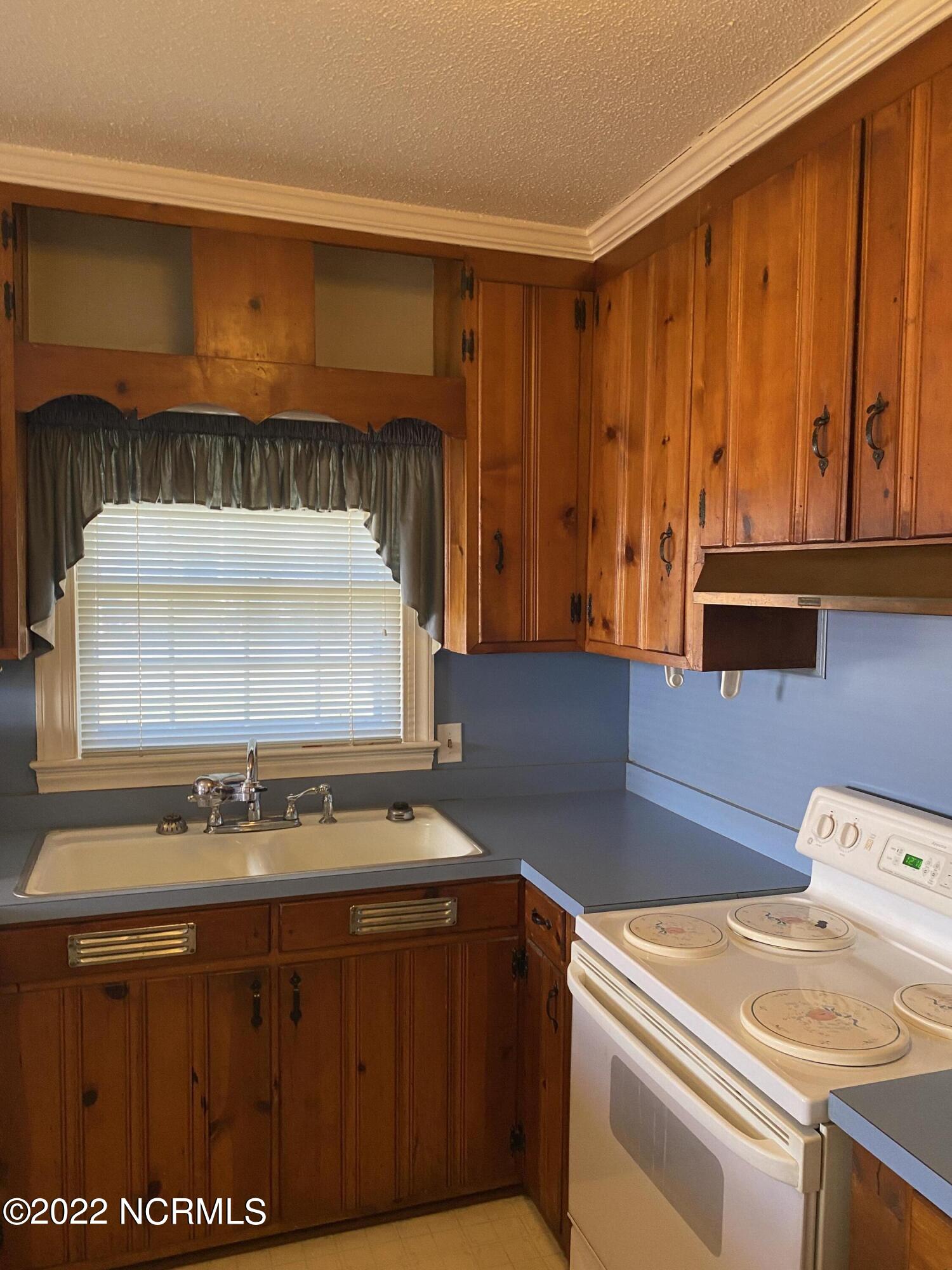 2404 Carey Road Kinston, NC 28504 - Photo 16 of 30 016 Kitchen