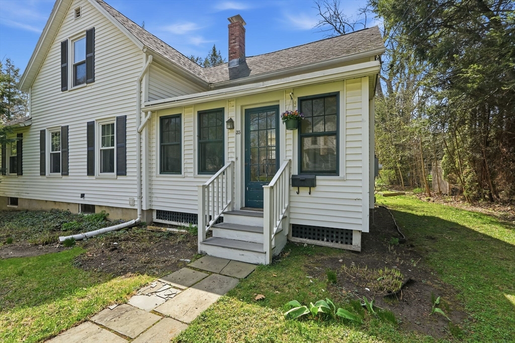 35 Taylor Street Amherst, MA 01002 - Photo 2 of 42