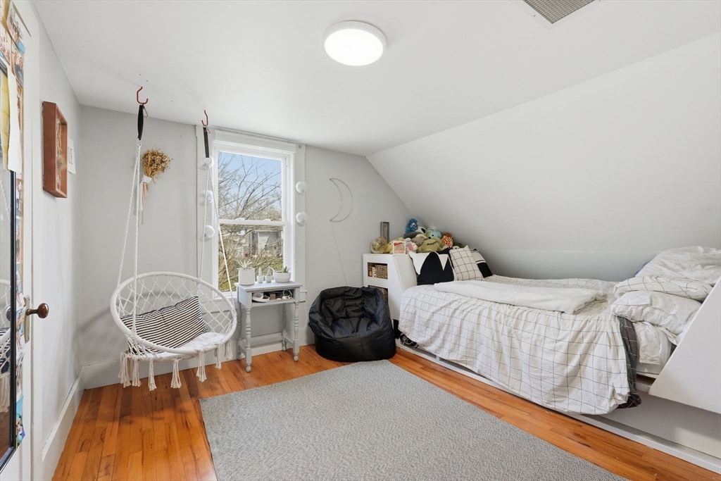 35 Taylor Street Amherst, MA 01002 - Photo 23 of 42