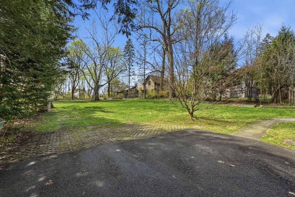 35 Taylor Street Amherst, MA 01002 - Photo 34 of 42