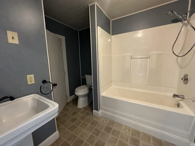 $189,000 | 709 West Main Street, Ellettsville, IN 47429