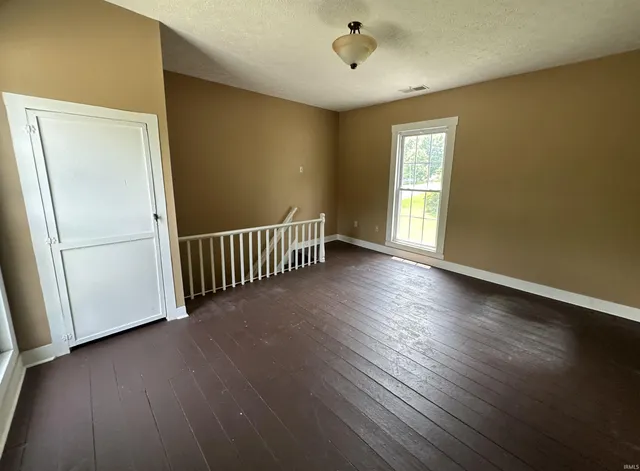 $189,000 | 709 West Main Street, Ellettsville, IN 47429