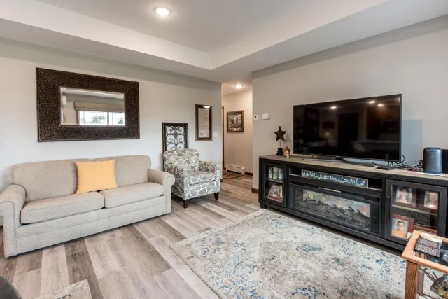 $264,900 | 323 1/2 Fairgrounds Road, Unit 4, Alexandria, MN 56308